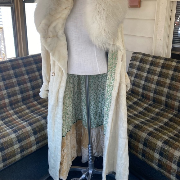 Vintage 1920s Ziegfeld Follies Flapper White Ermine Fur and Fox Collar Coat - Picture 2 of 12
